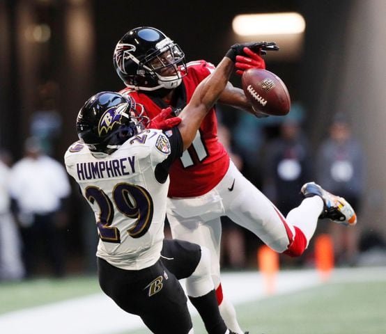 Photos: Falcons fall to Ravens for fourth straight loss