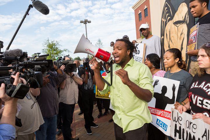 Rally against S.C. police shooting