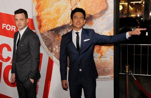 Cast shows off their 'American Reunion'