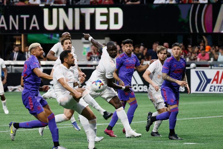 Columbus Crew defenders scramble in the box in a play while Atlanta United observes during the second half of an MLS soccer match at Mercedes-Benz Stadium on Saturday, May 28, 2022. Miguel Martinez / miguel.martinezjimenez@ajc.com