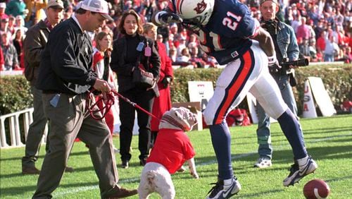 Nothing like a classic two-decades old photo to get you ready for all that Georgia-Auburn entails. (Patricia Miklik/The Montgomery Advertiser via AP)