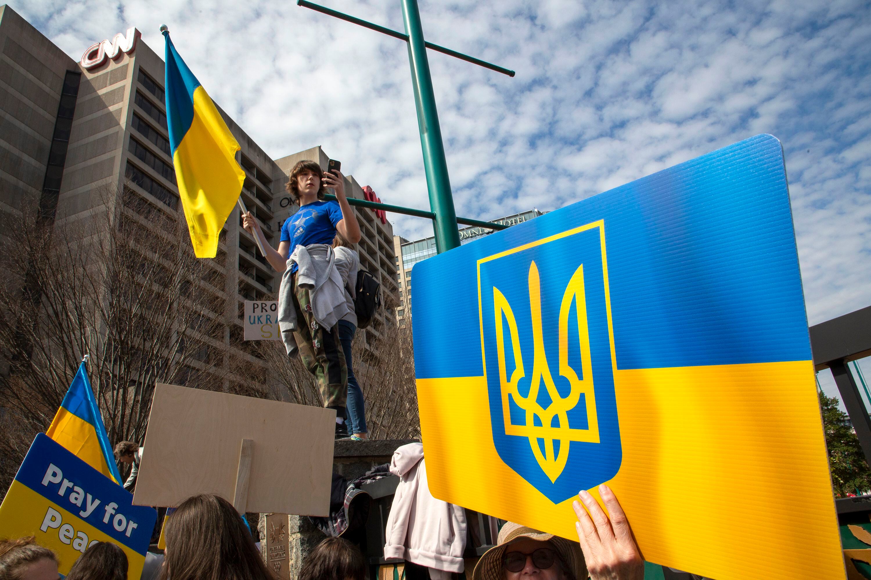 Roswell Rotary Rally to Ukraine