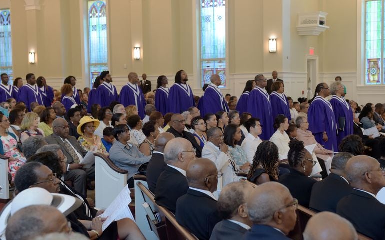 Friendship Baptist Church holds first service in new space
