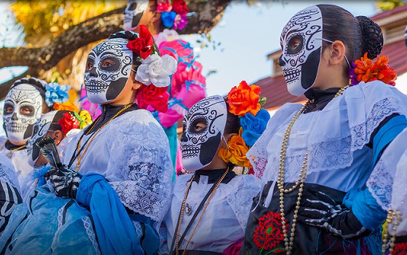 Roswell hosts its 3rd Annual Día de Muertos Festival on Saturday.