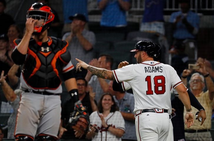 Photos: Braves blow out Giants in series opener