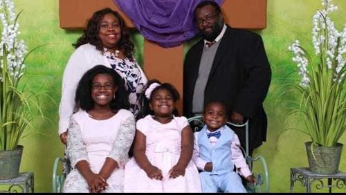 The family of Walter Kearse -- wife Quinyonia LaShea Kearse and children (left to right) Katlynn, Kayla and Anderson.