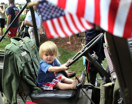 Moving photos captured at Memorial Day events