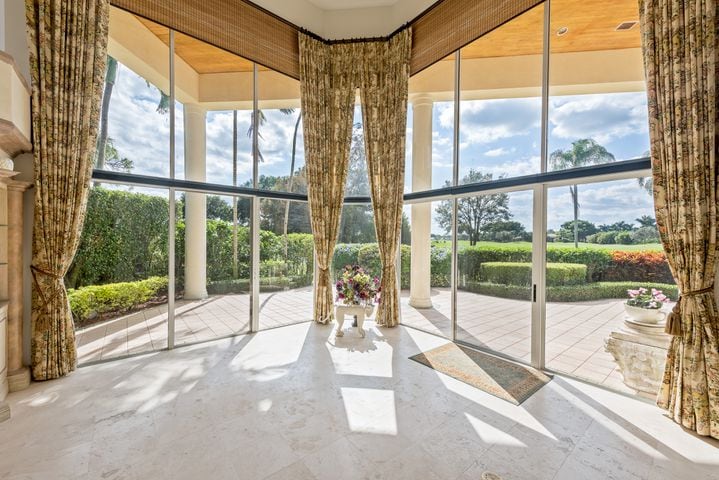 Ben Carson selling Florida home for $1.2 million
