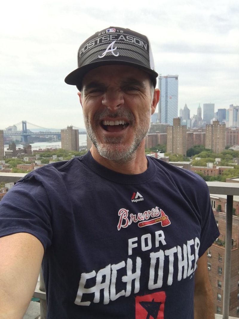 Actor Michael Kelly shows off his Atlanta Braves fandom on social media in 2018. X