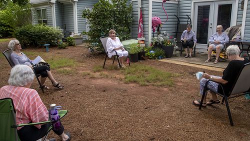 08/11/2020 - Avondale Estates, Georgia - A group of women socialize in their neighbors backyard in Avondale Estates, Tuesday, August 11, 2020. (ALYSSA POINTER / ALYSSA.POINTER@AJC.COM)