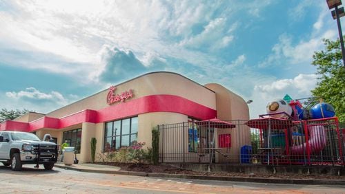The Atlanta Braves will be sending  Chick-fil-A meals to the Philadelphia Phillies.