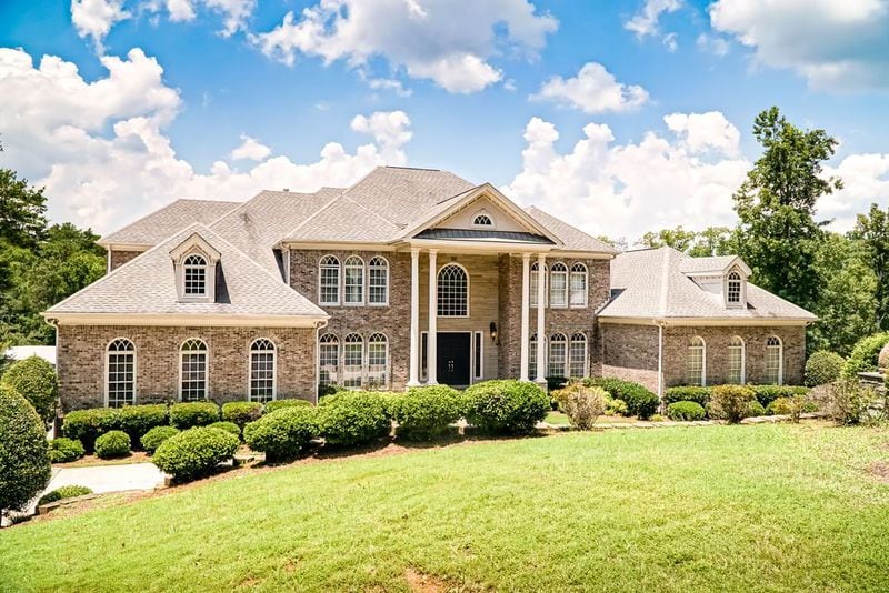 Famed former NFL player and entertainer Terrell Owens' massive former DeKalb County home is for sale. It's fully furnished and includes recording studios, a full basketball court and has room for a football field.