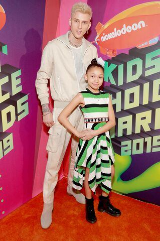 Photos: Star shine on the Kids Choice Awards 'Orange' Carpet