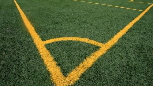 Johns Creek’s city council approved a contract earlier this week to proceed with the installation of two synthetic turf fields at Newtown and Shakerag Park.