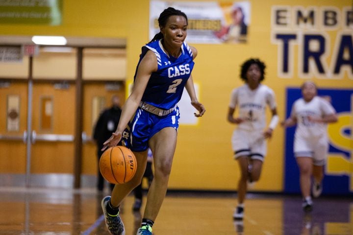 Londaisha Smith of Cass High School dribbles down the court against South DeKalb on Friday, February 26, 2021. South DeKalb defeated Cass 72-46. CHRISTINA MATACOTTA FOR THE ATLANTA JOURNAL-CONSTITUTION
