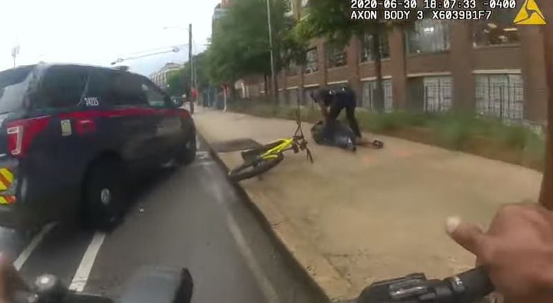 An Atlanta police officer borrowed a bicycle Tuesday afternoon while chasing a murder suspect on the Beltline.