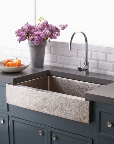 Kitchen sinks blend function, style