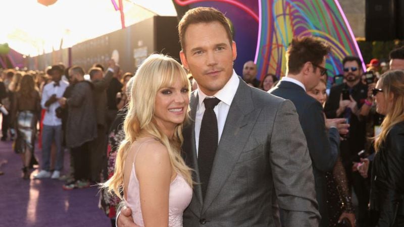 Actors Anna Faris (L) and Chris Pratt announced they were separating in August 2017 after eight years of marriage.