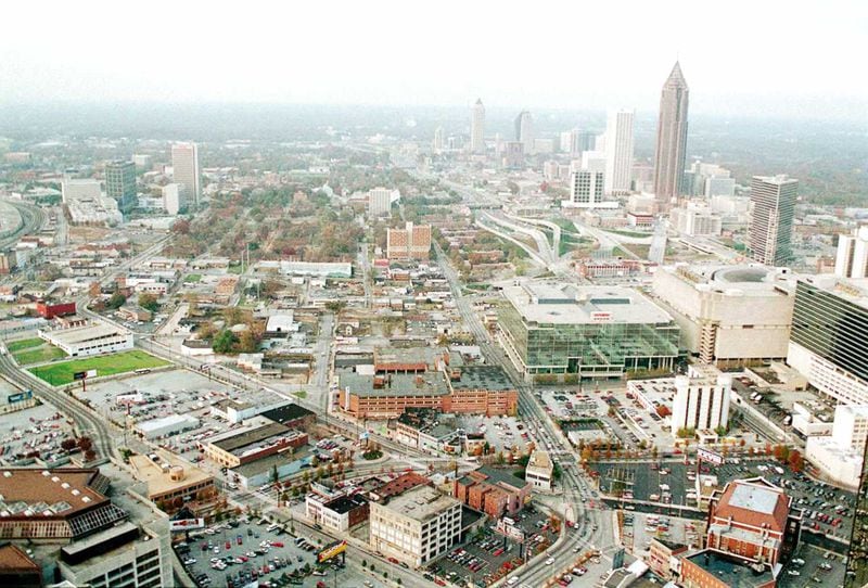 An aerial photo of Luckie Street in downtown Atlanta on Nov. 18, 1993, roughly where Centennial Olympic Park was built ahead of the 1996 Atlanta Olympic Games. (KIMBERLY SMITH/AJC staff)