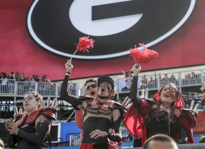 10/30/21 - Jacksonville - Members of the UGA Spike Squad as the Bulldogs take the field for warmups at the annual NCCA  Georgia vs Florida game at TIAA Bank Field in Jacksonville.   Bob Andres / bandres@ajc.com