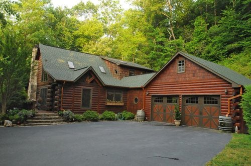 Blue Ridge cabin offers retreat