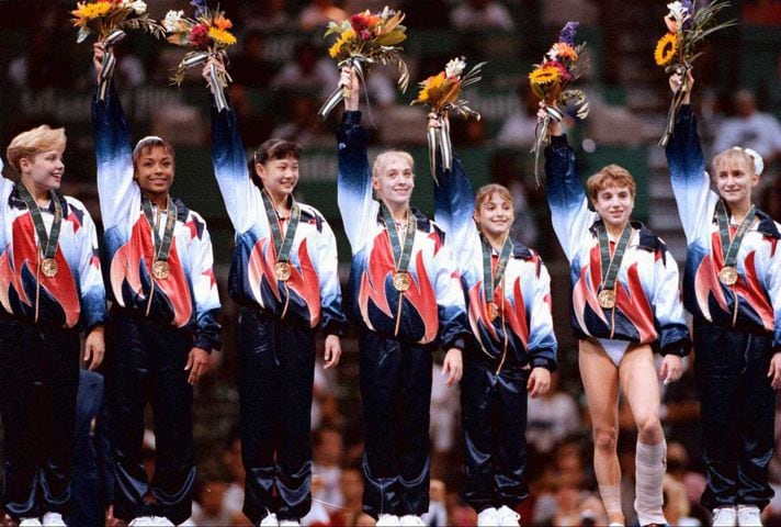 Kerri Strug leads U.S. to gymnastics gold
