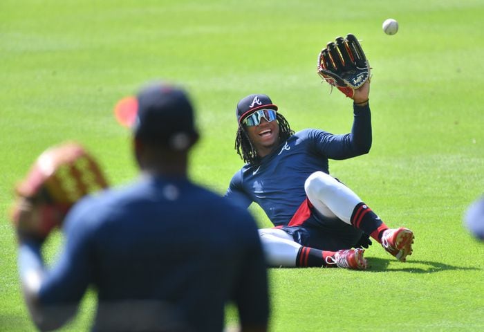 Photos: Braves continue workouts