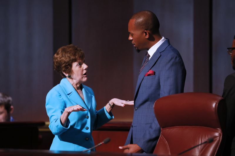 Atlanta Council members Mary Norwood and Antonio Lewis chat during a break from the Atlanta City Council meeting on Monday, August 15, 2022. Miguel Martinez / miguel.martinezjimenez@ajc.com