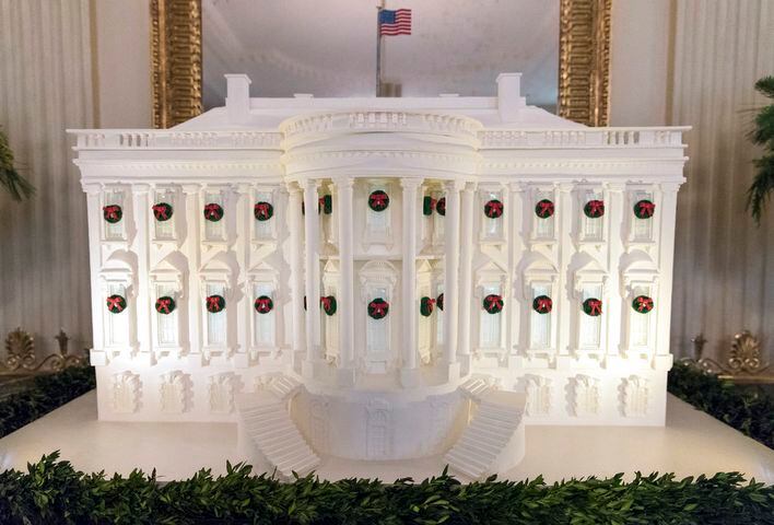 Photos: Melania Trump unveils White House Christmas decorations