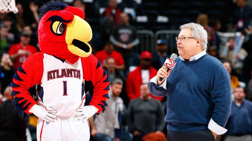 Hawk CEO Steve Koonin thanks fans for their support after a game in 2015. (Photo by Kevin C. Cox/Getty Images)
