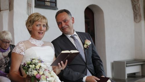 After dating three men, author Pouline Middleton fell in love with Steen Larson, pictured here with her on their wedding day. CONTRIBUTED BY IAN JENSEN