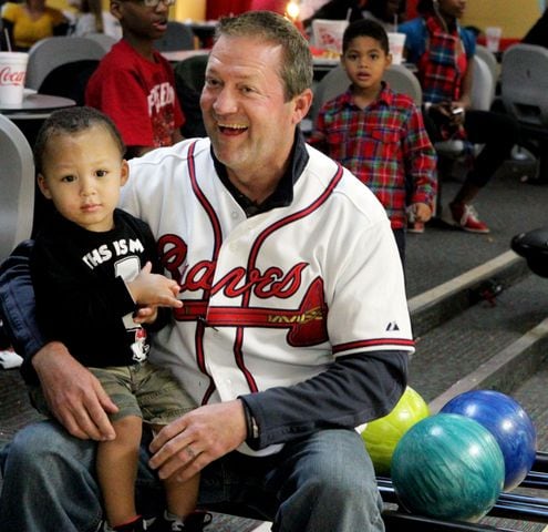 SantaCon, Braves host military families over weekend