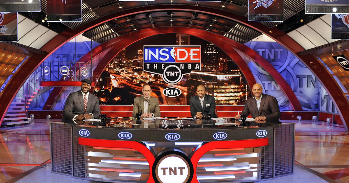 Inside the NBA' back in studio with expanded desk - NewscastStudio