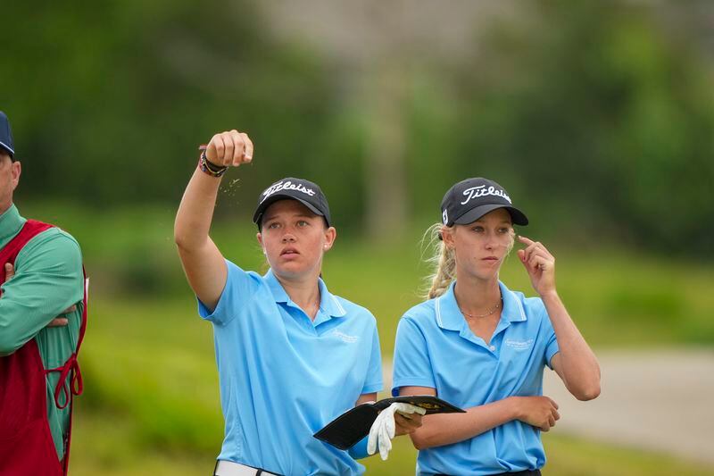 Loralie Cowart, left, with partner Ava Merrill at the third tee during the round of 16 at the 2021 U.S. Women's Amateur Four-Ball at Maridoe Golf Club in Carrollton, Texas on Tuesday, April 27, 2021. (Darren Carroll/USGA)