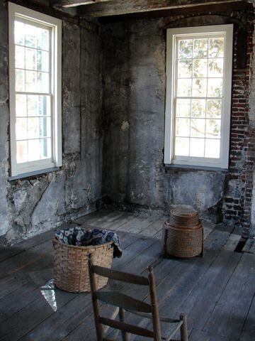 Former slave cabins: Owens Thomas House