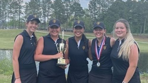 The Carrollton girls won the 2021 area golf tournament.
