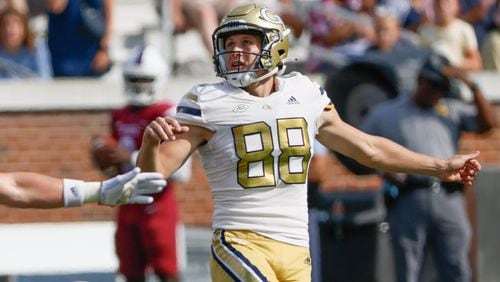  Georgia Tech Yellow Jackets place kicker Gavin Stewart (88) watches a field goal attempt during a football game against South Carolina State at Bobby Dodd Stadium in Atlanta on Saturday, September 9, 2023.   (Bob Andres for the Atlanta Journal Constitution)