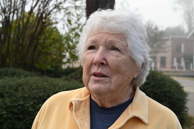 Linda Campbell, a retired nurse from Plains who volunteered in Carter’s first presidential campaign, called the former first lady kind and caring.   “We are sad but we know she is not suffering any more,” said Campbell as she helped string up Christmas lights in town.  (Hyosub Shin / Hyosub.Shin@ajc.com)