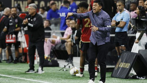 Atlanta United coach Gonzalo Pineda gives directions during the second half of an MLS soccer match against Inter Miami at Mercedes-Benz Stadium on Saturday, Sept. 16, 2023, in Atlanta. Miguel Martinez / miguel.martinezjimenez@ajc.com