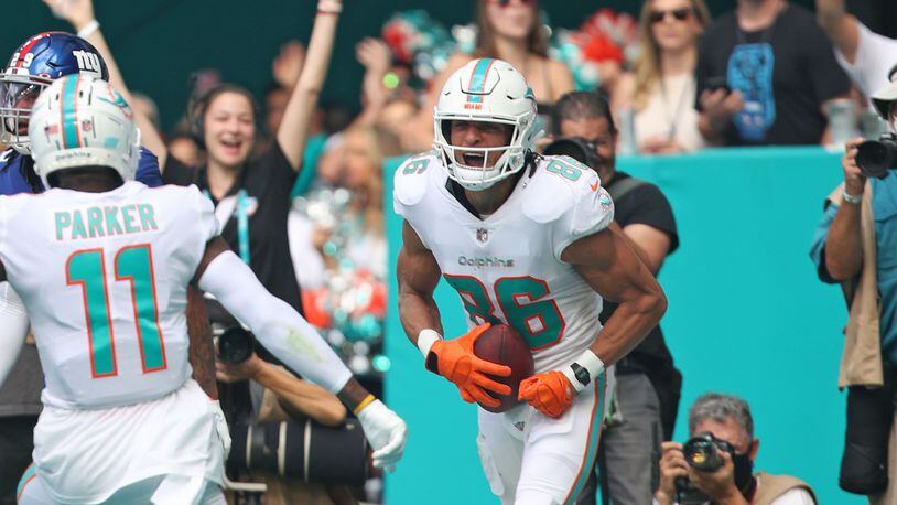 Wide receiver Mack Hollins, a five-year veteran who has played with the Eagles, Dolphins and Raiders, signed a one-year, $2.5 million deal with the Falcons on Sunday. (John McCall file photo/South Florida Sun Sentinel/TNS)