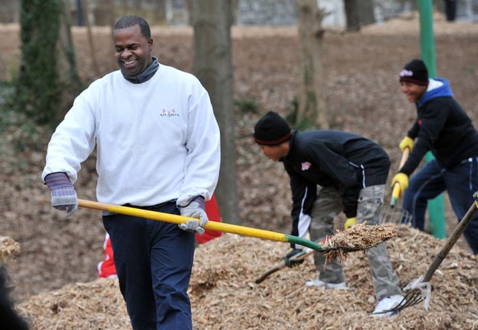 Volunteering in Washington Park