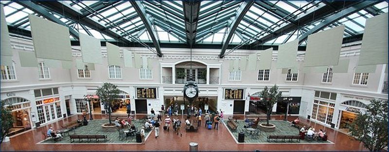 Savannah/Hilton Head International’s town square terminal design earned it the No. 5 spot on Conde Nast’s 2016 ranking of U.S. airports.
