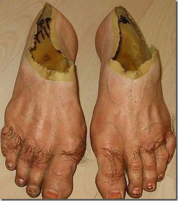 15 pairs of shoes that abuse or deform feet