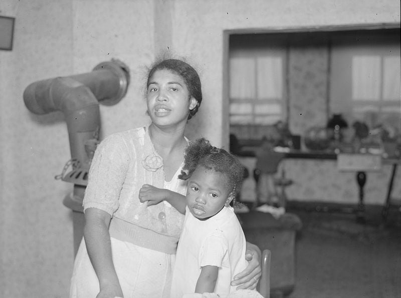 A homesteader family in Newport News Homesteads, Va., in 1937. (Arthur Rothstein / Library of Congress)