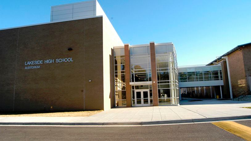 Snapchat threats will lead to more police at Lakeside High School in DeKalb on Friday