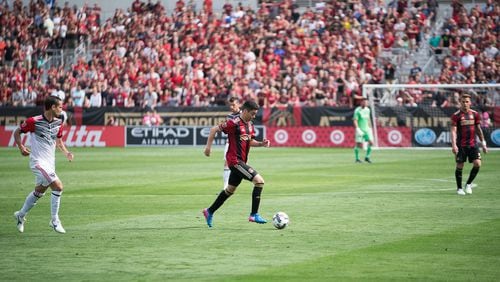Atlanta United midfielder Miguel Almiron (10) brings the ball upfield as D.C. United plays Atlanta United during an MLS game at Bobby Dodd Stadium, on the Georgia Tech campus in Atlanta, on Sunday, April 30, 2017. Andrew Dinwiddie/SPECIAL