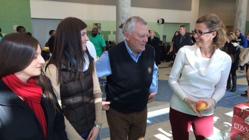 Gov. Nathan Deal with volunteers at Drew Charter School.