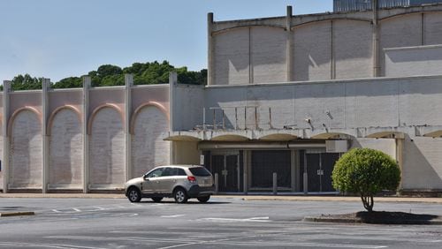 North DeKalb Mall has gained additional revenue as a site for film productions, turning vacant storefronts into fictional sets. HYOSUB SHIN / HSHIN@AJC.COM