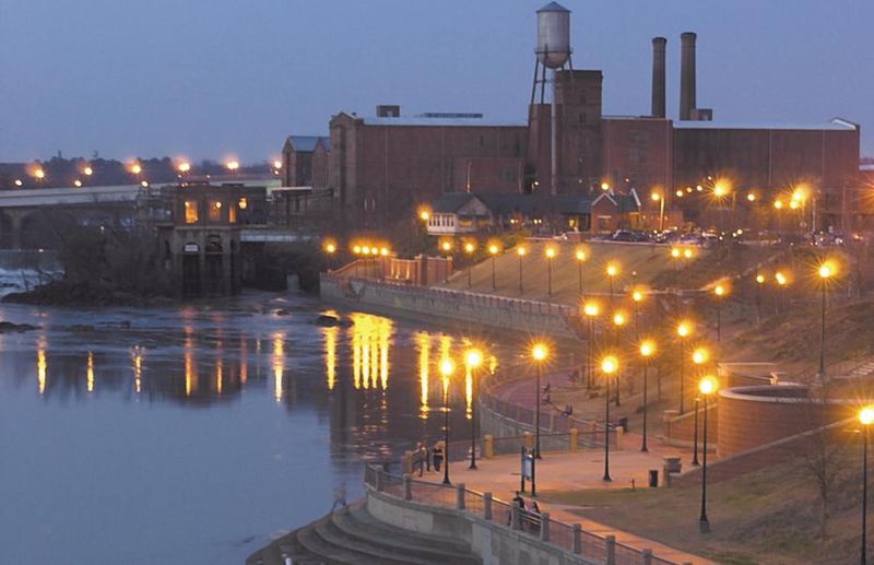The 2.5-mile long RiverWalk in Columbus links major attractions such as the National Civil War Museum at Port Columbus and the Coca-Cola Space Science Center in downtown Columbus.