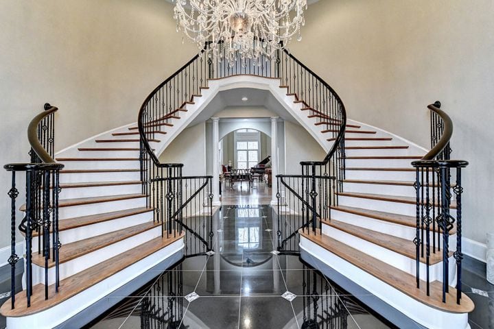 This Dawsonville mansion is one of the most luxurious offerings on the Georgia market